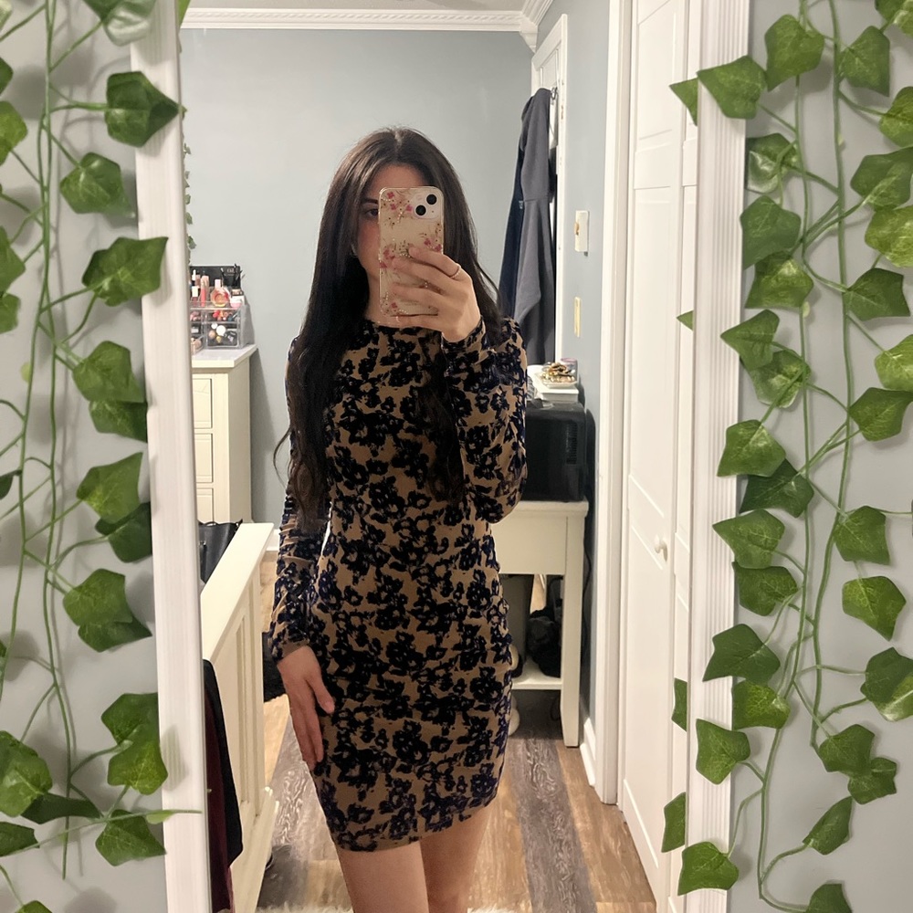 Windsor floral long sleeve dress